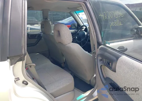 2001 Subaru Forester L из США, поврежденный, VIN JF1SF63531H734724